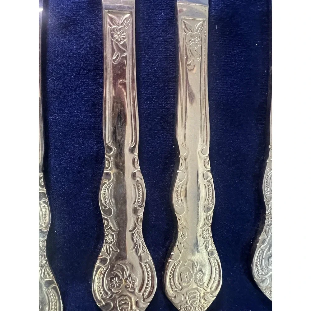 International Company Stainless 24 KT Gold Plated Flatware Knives 4 Pieces